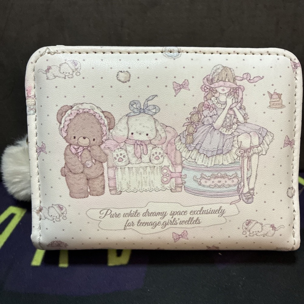 Rare Moon Bears Dream Hello Kitty and Friends white Milk Wallet Nice D1